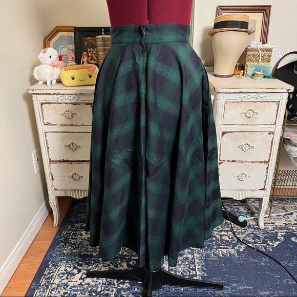 NWT Banned Apparel Sweet Check Swing Skirt in Green Plaid with Pockets - Picture 7 of 15